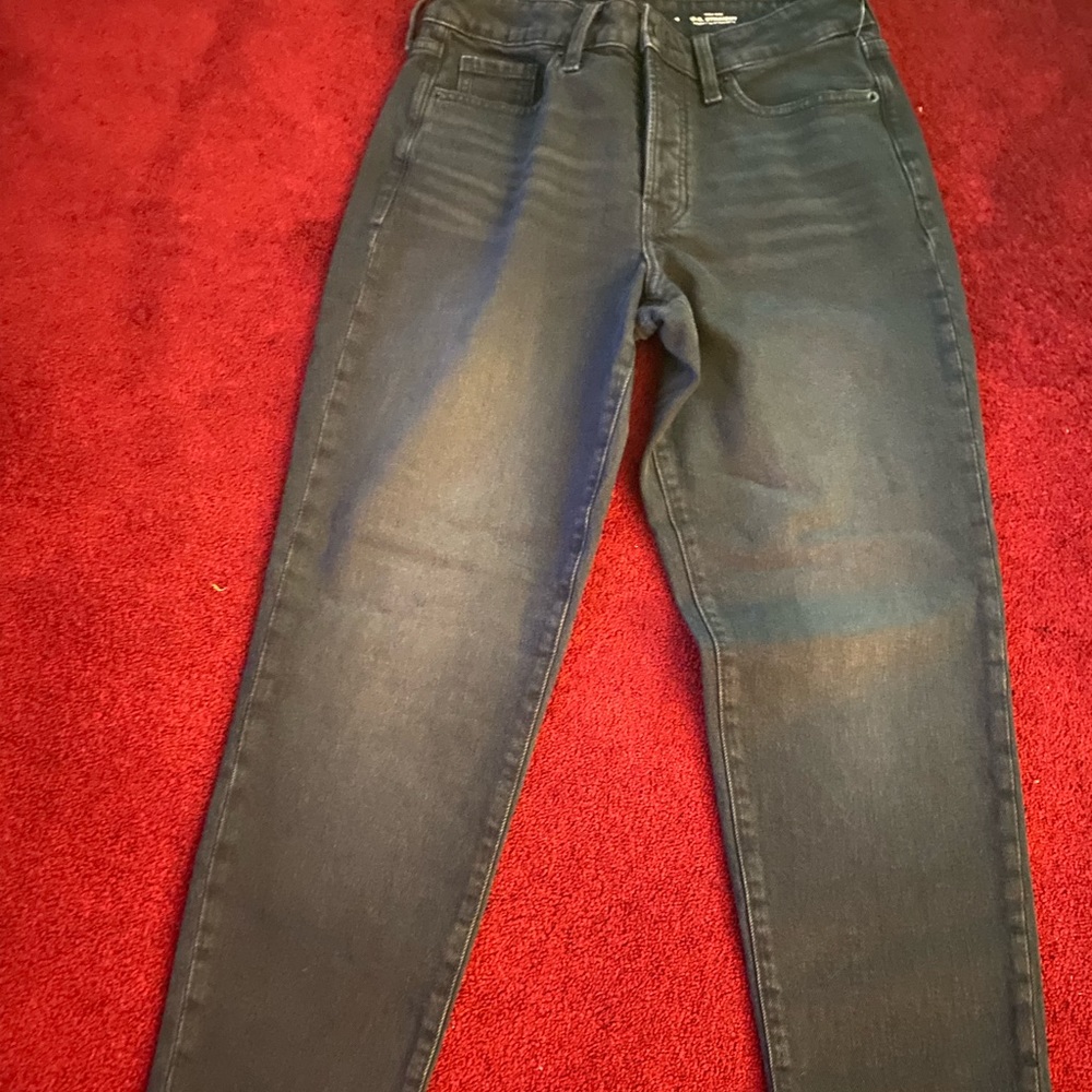 High-Rise, O.G. Straight, 4 Button-Fly Jeans Color: Black. NWT Size 4